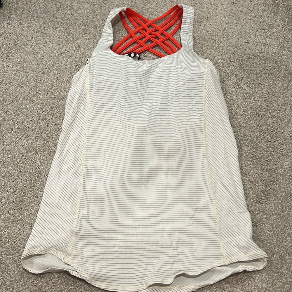 lululemon tank with built in bra